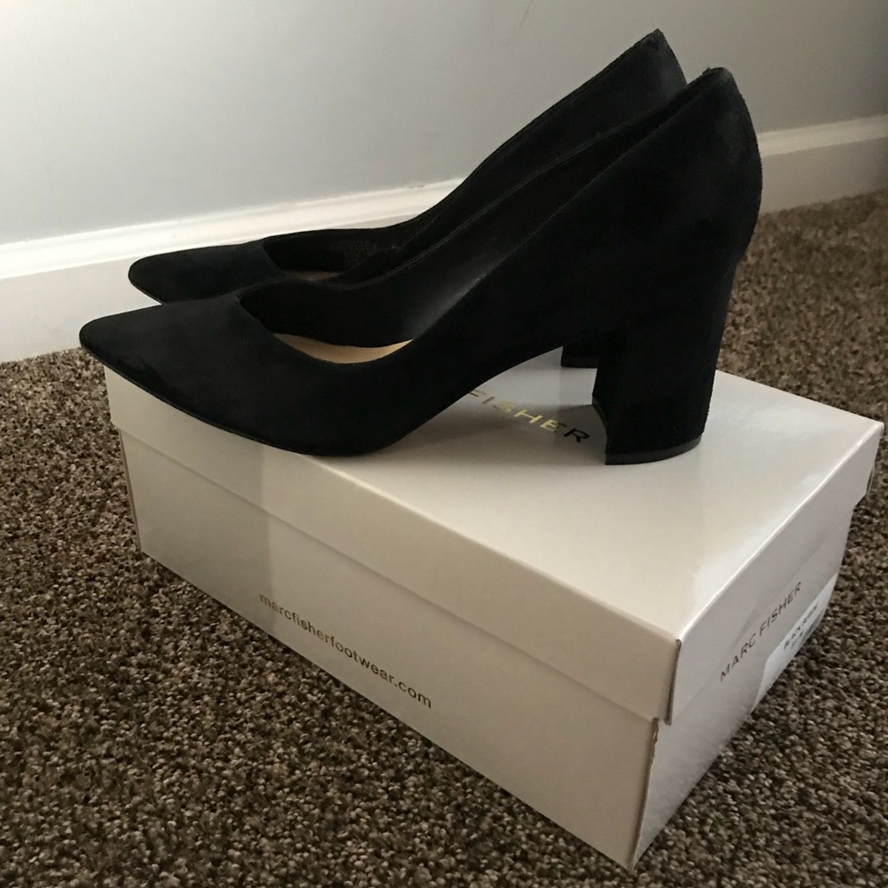 NWT Marc Fisher Black Pump